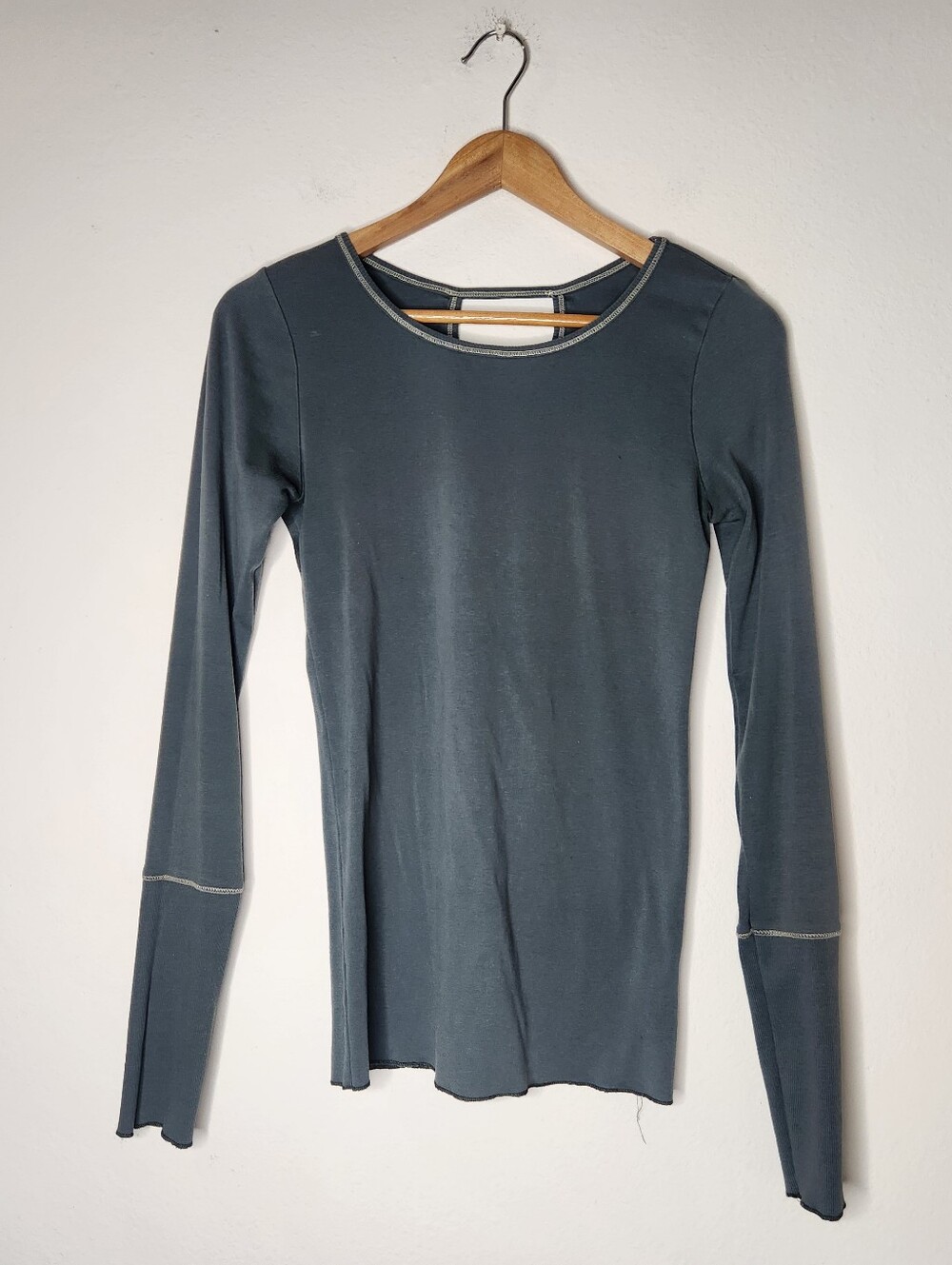 Reef Womens Large Slate Gray Long Sleeve Shirt Keyhole